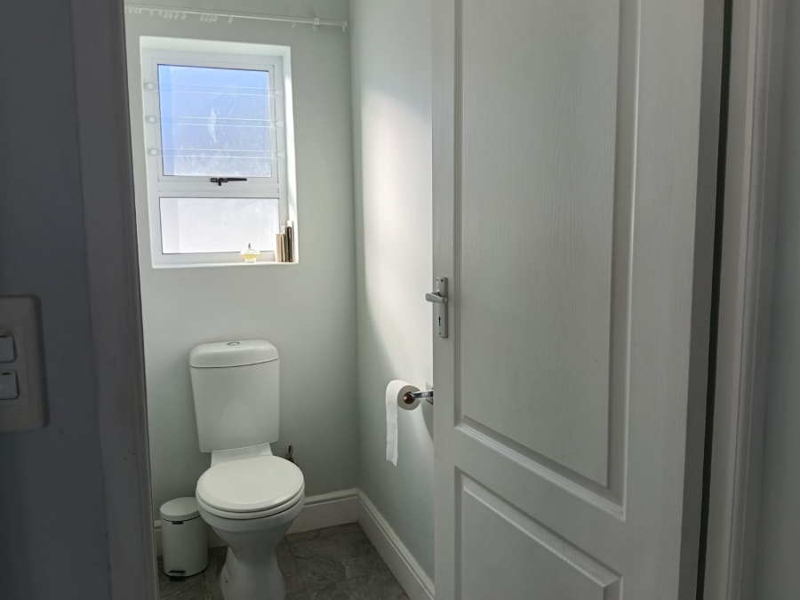 To Let 2 Bedroom Property for Rent in Onrus Western Cape
